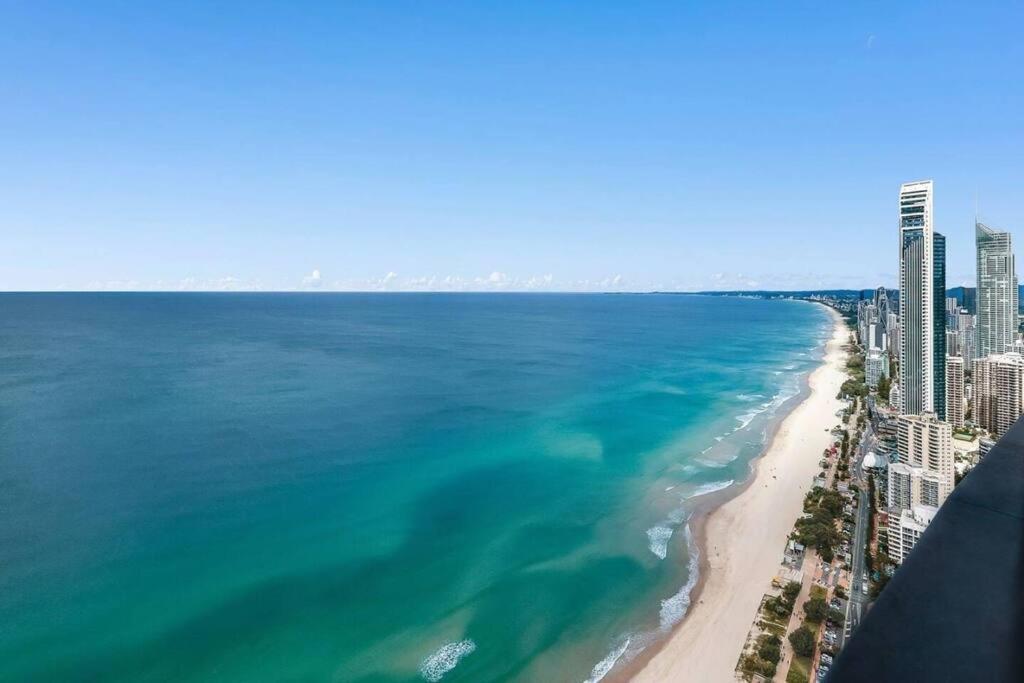 Skyhigh With Ocean Views * Gold Coast